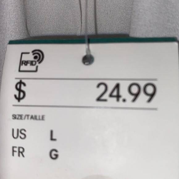 H&M White Blouse with Short Sleeve - Picture 11 of 11